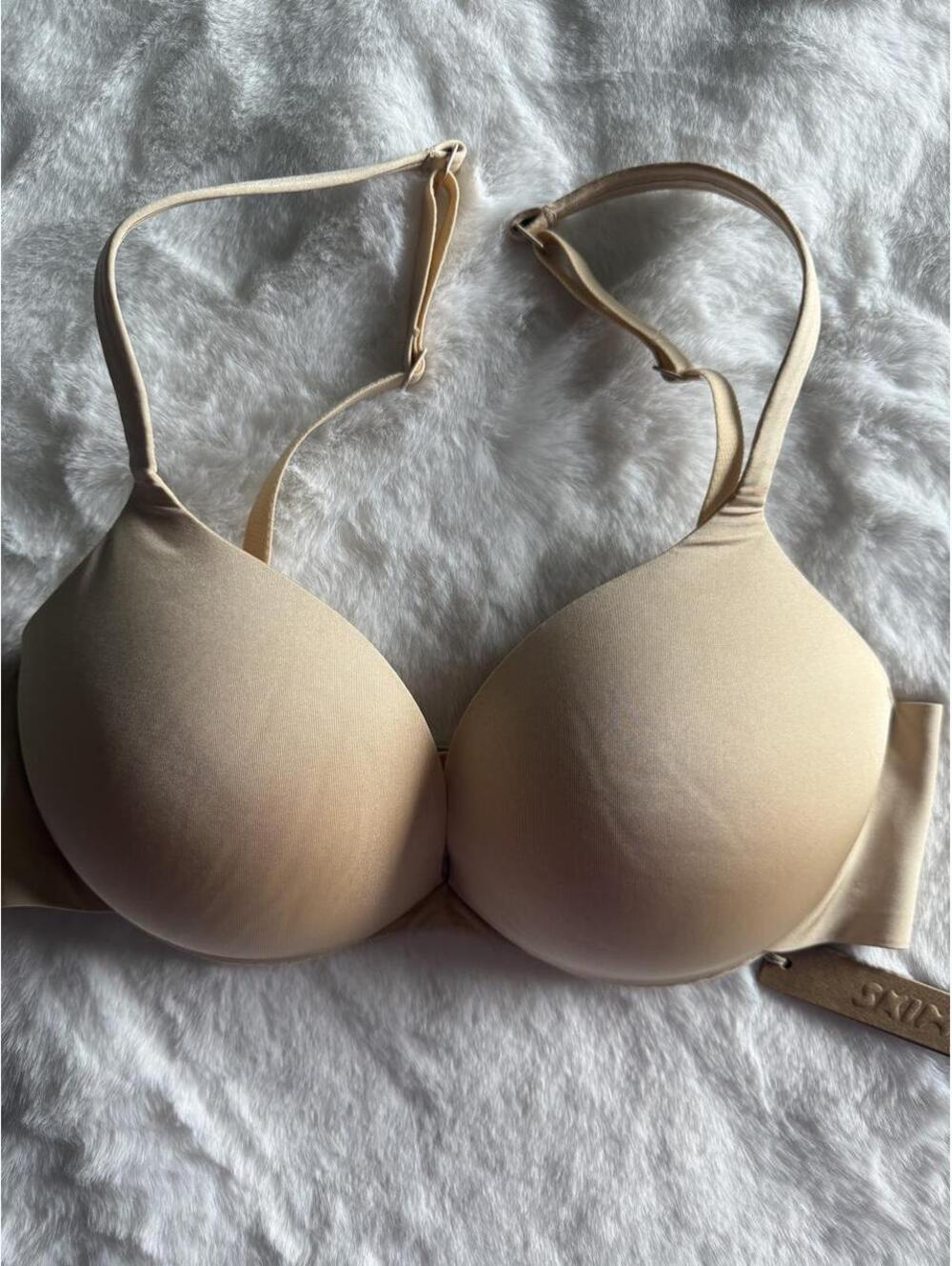 Skims Women's Tan and Cream Bra